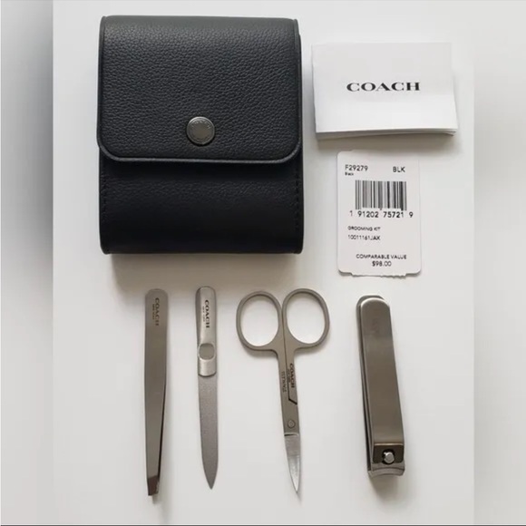 COACH Grooming Kit - Picture 3 of 6